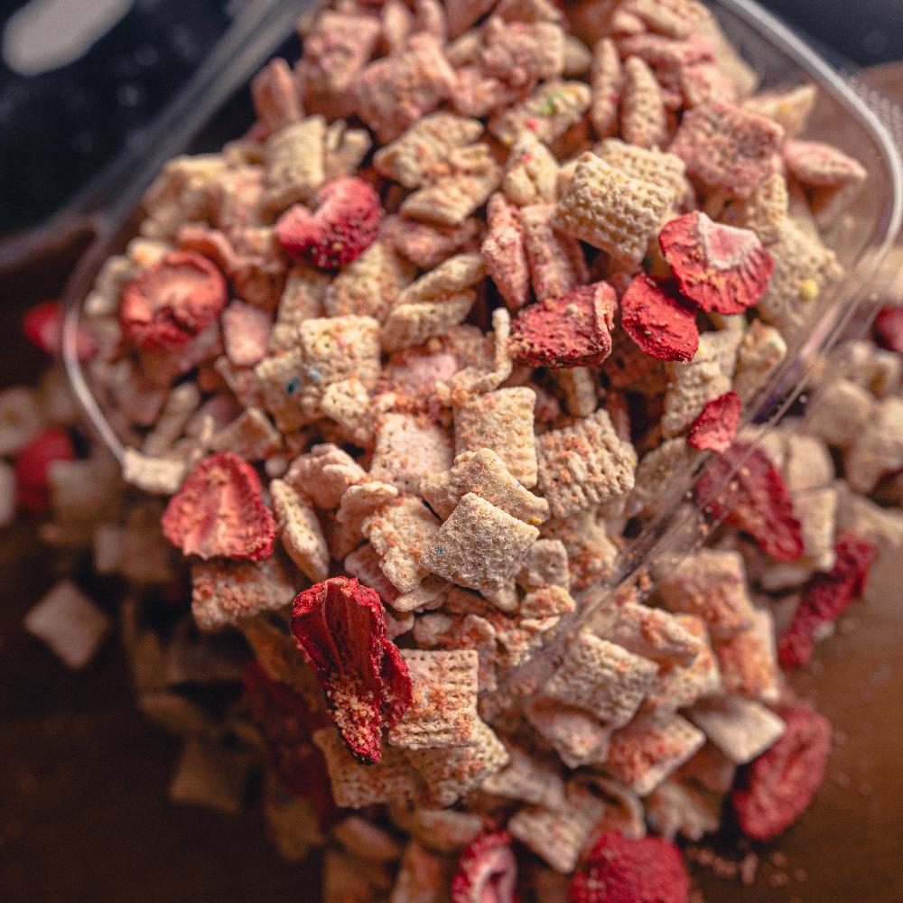 MUDDY SNACK MIX PARTY BOWL